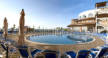 Sol Luna Bay Resort