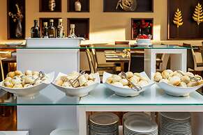 Lux Fatima Hotel
