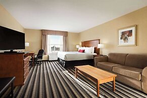 Days Inn & Suites by Wyndham Edmonton Airport