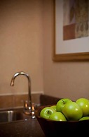 Days Inn & Suites by Wyndham Edmonton Airport