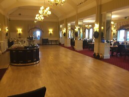 The Clifton Hotel