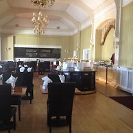 The Clifton Hotel