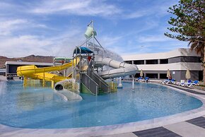 Arina Beach Resort