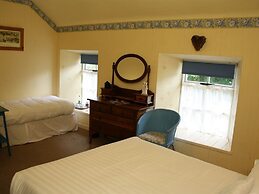 Woodhill House