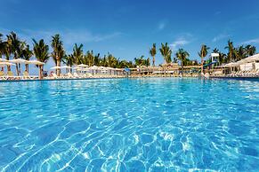 Hotel Riu Emerald Bay - All Inclusive