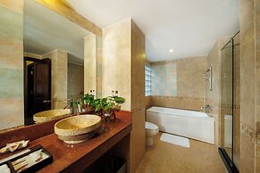 Diamond Bay Resort and Spa