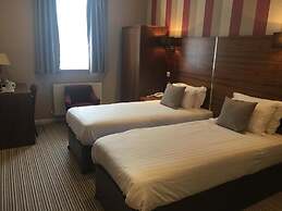 The Victoria Hotel
