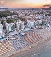 Nautilus Family Hotel