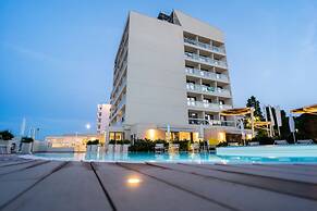 Nautilus Family Hotel