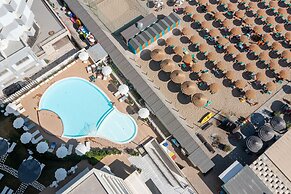 Nautilus Family Hotel