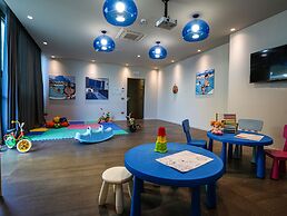 Nautilus Family Hotel