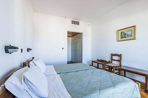 Hotel Dionyssos
