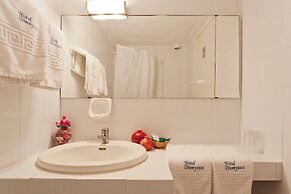 Hotel Dionyssos