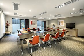 Gladstone Downtown Central Apartment Hotel