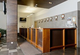 SkyPort Hotel