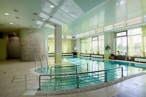 SkyPort Hotel