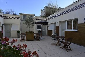 Hotel Almoria