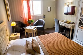 Hotel Almoria