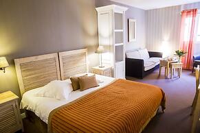 Hotel Almoria