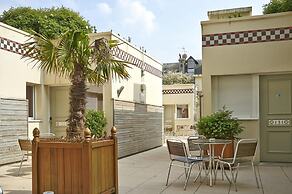 Hotel Almoria