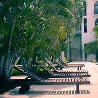 Caracol Plaza