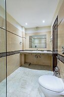 Hotel Emperor Palms at Karol Bagh
