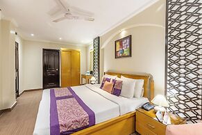 Hotel Emperor Palms at Karol Bagh