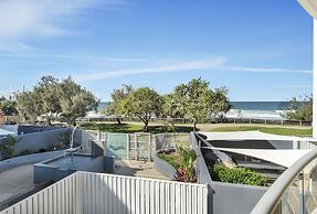 Rolling Surf Resort