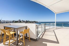 Rolling Surf Resort