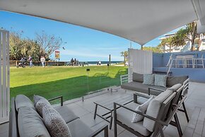 Rolling Surf Resort