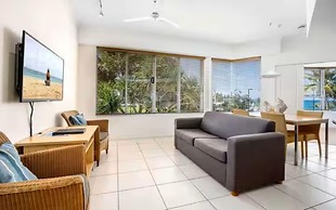 Rolling Surf Resort