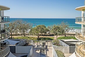 Rolling Surf Resort