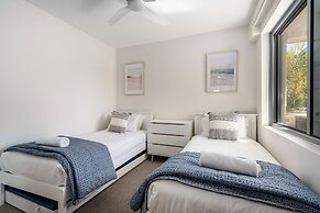 Rolling Surf Resort