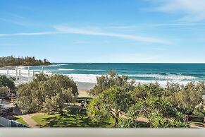 Rolling Surf Resort