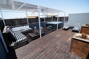 Lydia Hotel