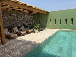 Hotel Boutique Casareyna