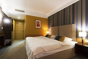 Impiq Hotel