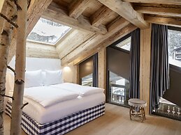 Hotel Firefly