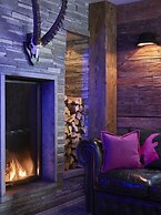 Hotel Firefly