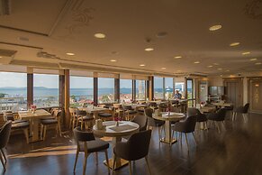 Kaftan Hotel