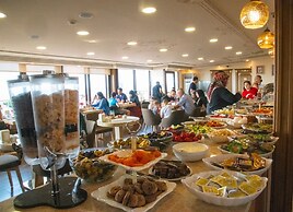 Kaftan Hotel