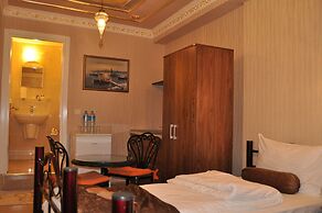 Kaftan Hotel