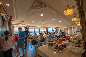 Kaftan Hotel