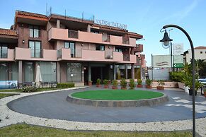 Marina Palace Hotel & Congress Hall