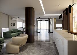 Chrispy City Living ex Nefeli
