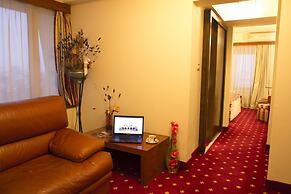 Prahova Plaza Hotel