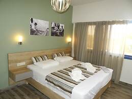 Horizon Beach Hotel