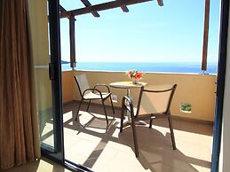 Horizon Beach Hotel