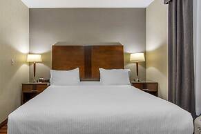 Devonian Hotel & Suites