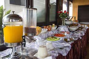 Hotel Zahrat Al Jabal